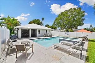 521 102nd Ave N, Naples, FL 34108 - Photo 1