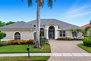 1676 Manchester Ct, Naples, FL 34109 - Photo 1