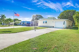 280 Indian Key Ln, Naples, FL 34114 - Photo 1