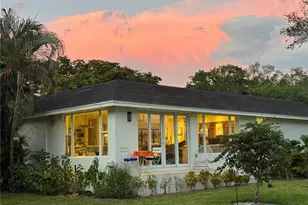 215 Lanchester Ct, Naples, FL 34112 - Photo 1