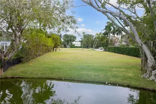 2550 Lantern Ln, Naples, FL 34102 - Photo 1