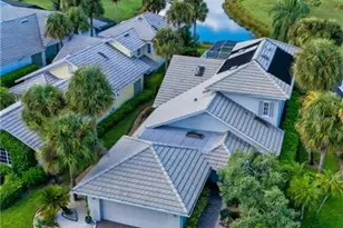 224 Edgemere Way S, Naples, FL 34105 - Photo 1