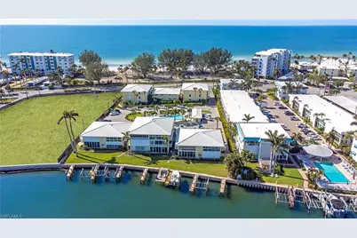 2082 Gulf Shore Blvd N #111, Naples, FL 34102 - Photo 1