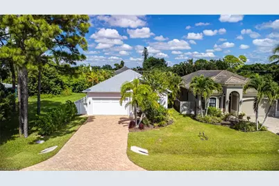 721 93rd Ave N, Naples, FL 34108 - Photo 1