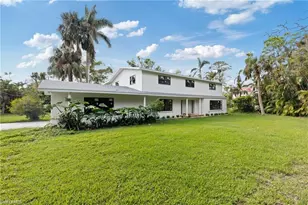 8531 Yorkshire Ln, Fort Myers, FL 33919 - Photo 1