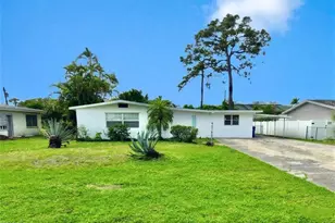 2116 Pineview Rd, Fort Myers, FL 33901 - Photo 1