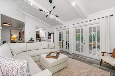 1320 Lake Shore Dr, Naples, FL 34103 - Photo 1