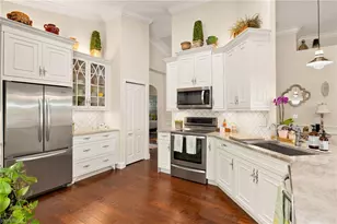 207 Glen Eagle Cir, Naples, FL 34104 - Photo 1