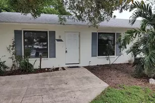 585 106th Ave N, Naples, FL 34108 - Photo 1