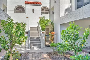 601 Beachwalk Cir, Naples, FL 34108 - Photo 1