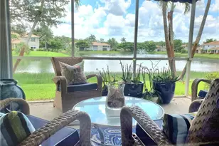 385 Dover Pl, Naples, FL 34104 - Photo 1