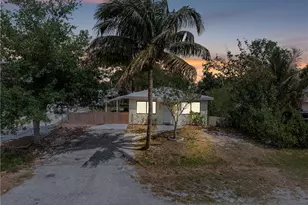 3433 Hibiscus Ave, Naples, FL 34104 - Photo 1