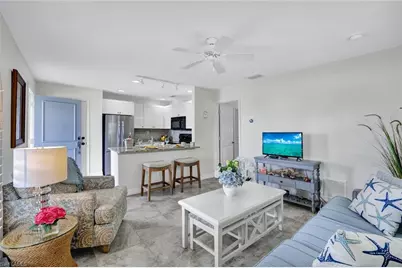 655 8th Ave S #6, Naples, FL 34102 - Photo 1