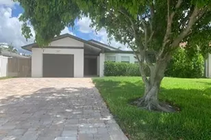 541 104th Ave N, Naples, FL 34108 - Photo 1