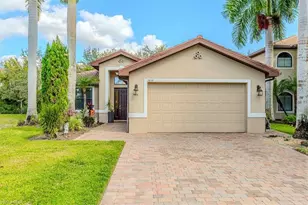 7859 Bucks Run Dr, Naples, FL 34120 - Photo 1