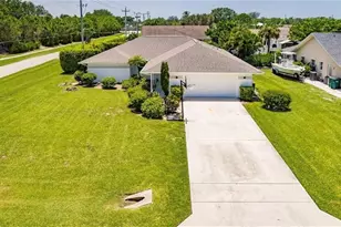 96 Wickliffe Dr, Naples, FL 34110 - Photo 1