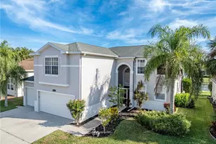 320 Spider Lily Ln, Naples, FL 34119 - Photo 1