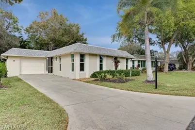 265 Yorkshire Ct #8, Naples, FL 34112 - Photo 1