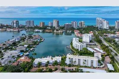 400 Park Shore Dr #302, Naples, FL 34103 - Photo 1