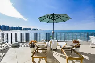 601 La Peninsula Blvd, Naples, FL 34113 - Photo 1