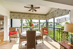 571 Beachwalk Cir, Naples, FL 34108 - Photo 1