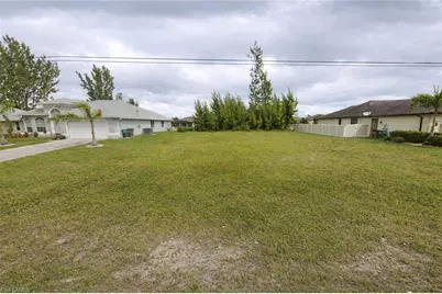 623 SW 22nd Ter, Cape Coral, FL 33991 - Photo 1