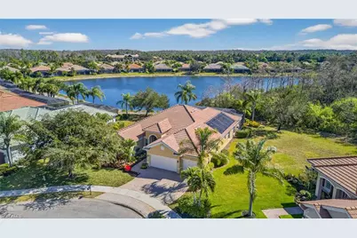 10113 Salisbury Ct, Fort Myers, FL 33913 - Photo 1
