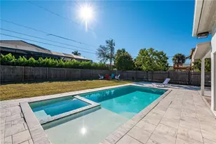 714 105th Ave N, Naples, FL 34108 - Photo 1