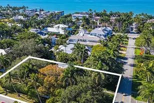 186 1st Ave S, Naples, FL 34102 - Photo 1