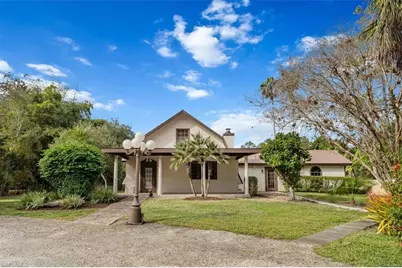 565 3rd St SW, Naples, FL 34117 - Photo 1