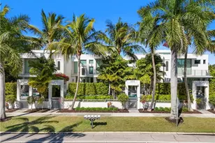 355 Banyan Blvd, Naples, FL 34102 - Photo 1