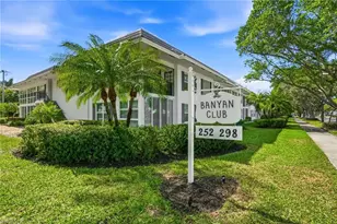 268 Banyan Blvd, Naples, FL 34102 - Photo 1