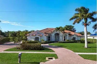 560 Inlet Dr, Marco Island, FL 34145 - Photo 1