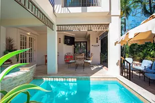 597 4th Ave S, Naples, FL 34102 - Photo 1