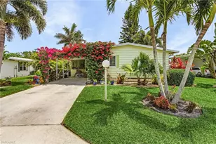 604 Charlemagne Blvd, Naples, FL 34112 - Photo 1