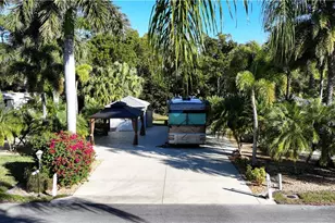 10075 Ramblewood Ct, Fort Myers, FL 33905 - Photo 1