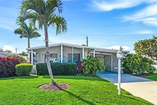 49 Lemans Dr, Naples, FL 34112 - Photo 1