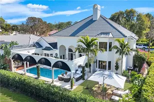 180 Edgemere Way S, Naples, FL 34105 - Photo 1