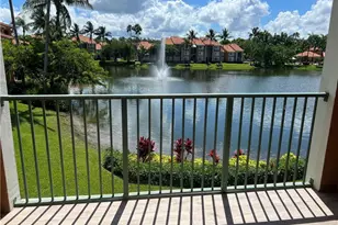 1205 Wildwood Lakes Blvd, Naples, FL 34104 - Photo 1