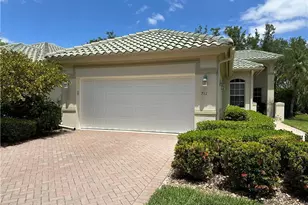 711 Vistana Cir, Naples, FL 34119 - Photo 1