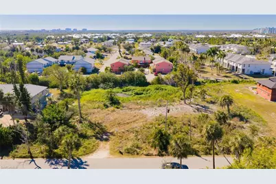 16560 Wisteria Dr, Fort Myers, FL 33908 - Photo 1