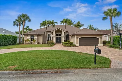 1905 Fairfax Cir, Naples, FL 34109 - Photo 1
