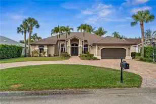 1905 Fairfax Cir, Naples, FL 34109 - Photo 1