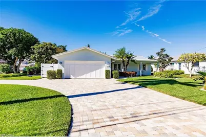 1590 Sandpiper St, Naples, FL 34102 - Photo 1
