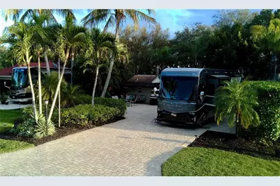 4520 Southern Breeze Dr, Naples, FL 34114 - Photo 1