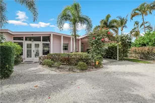 1712 Harbor Ln, Naples, FL 34104 - Photo 1