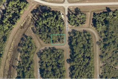 706 Brooklyn Loop, Labelle, FL 33935 - Photo 1
