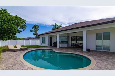 538 Eastwood Dr, Naples, FL 34110 - Photo 1