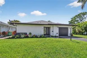 19 Crooked Ln, Naples, FL 34112 - Photo 1