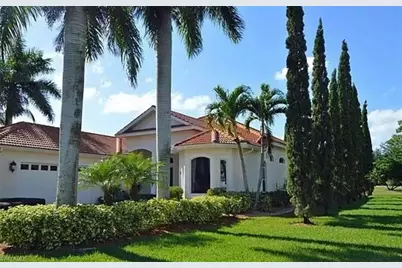575 Eagle Creek Dr, Naples, FL 34113 - Photo 1